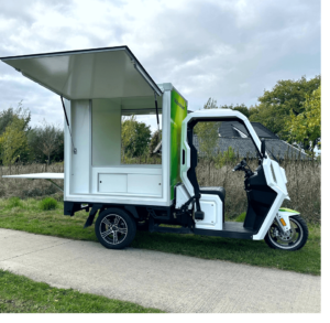 Elektrische tuktuk foodtruck